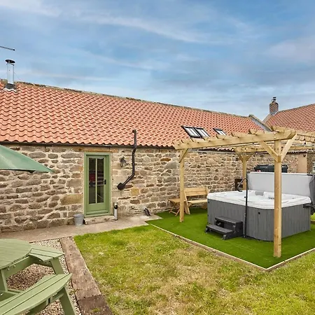Host & - Low Waupley Farm *