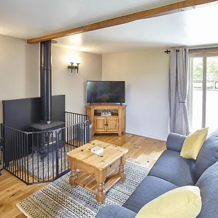 Host & - Low Waupley Farm